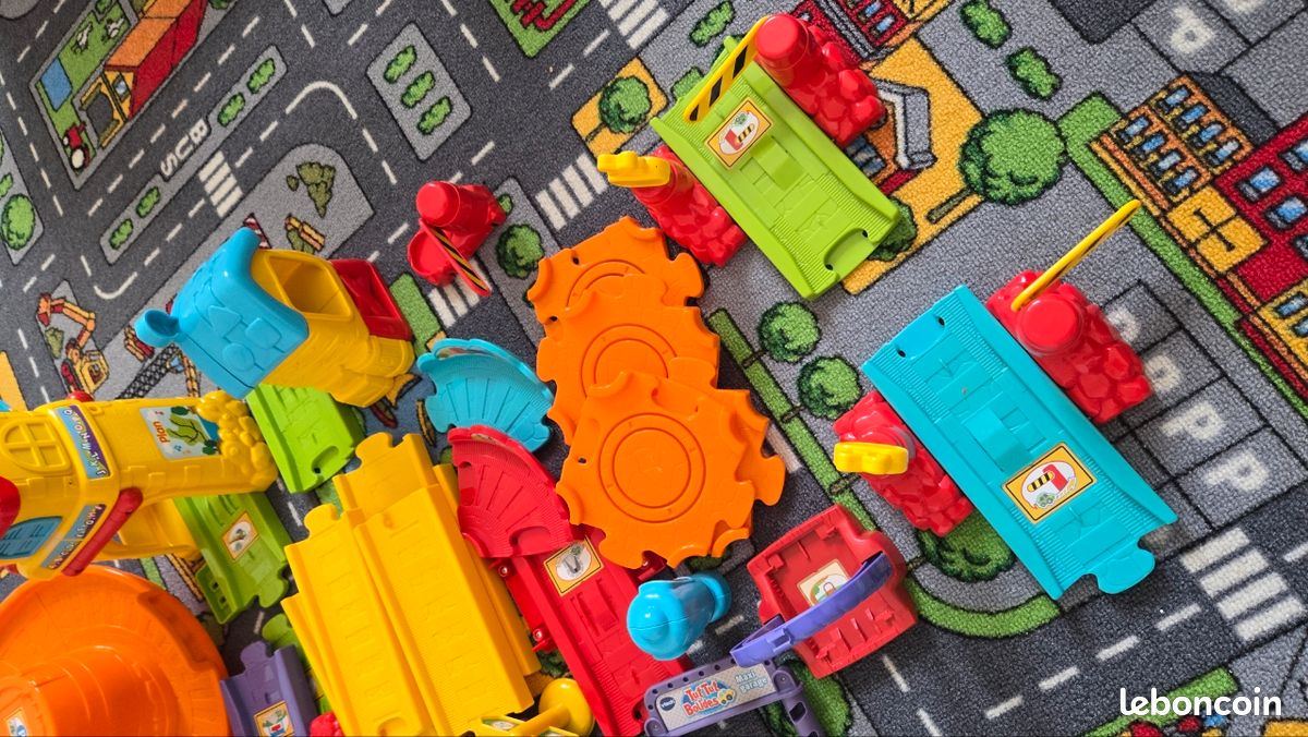 VTech Tut Tut Bolides – Maxi Garage + Parking + nombreux éléments de circuit (image 1)