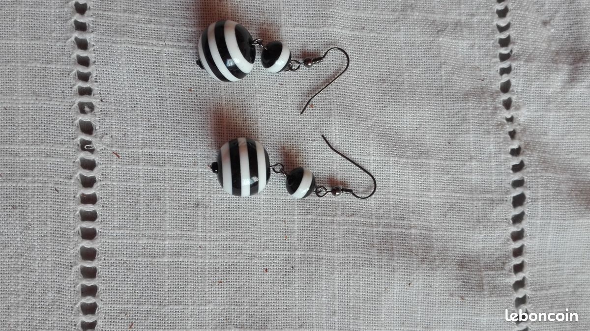 Collier + boucles d'oreilles (image 2)