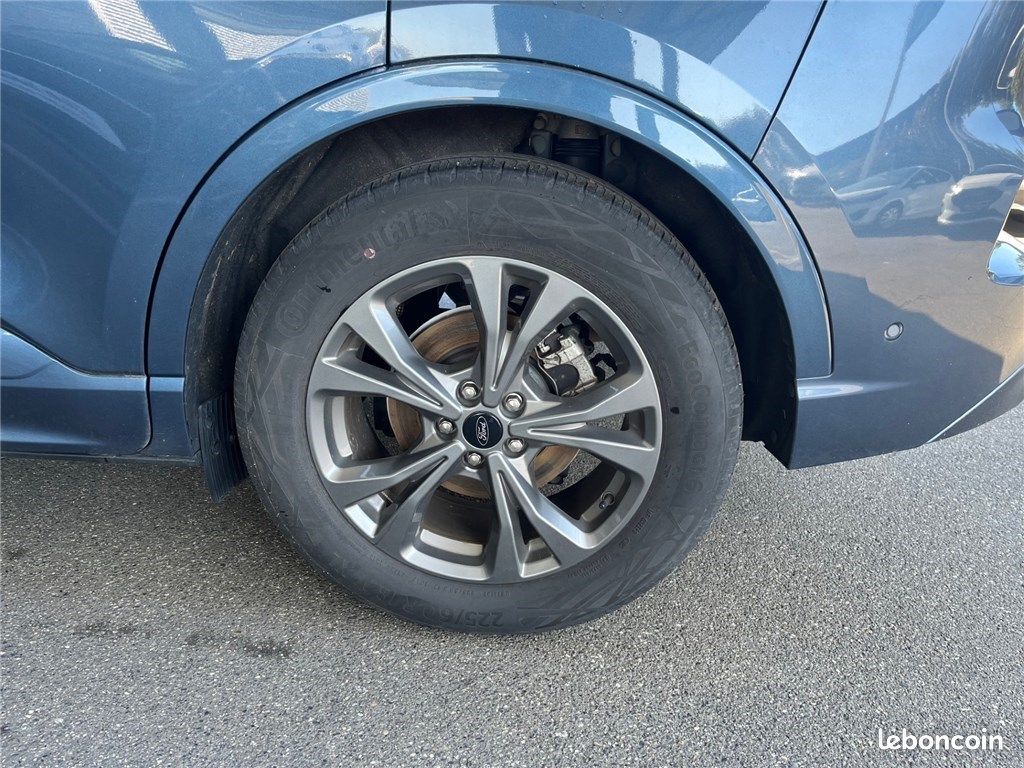 Ford Kuga III 2.5 DURATEC 190 CH FLEXIFUEL FHEV E85 POWERSHIFT ST-Line (image 9)