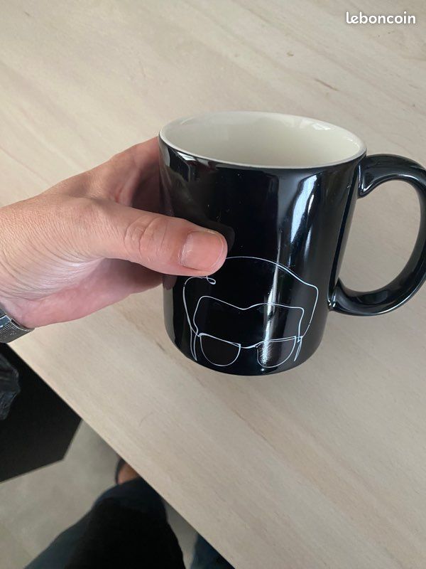 Mug noir (image 1)