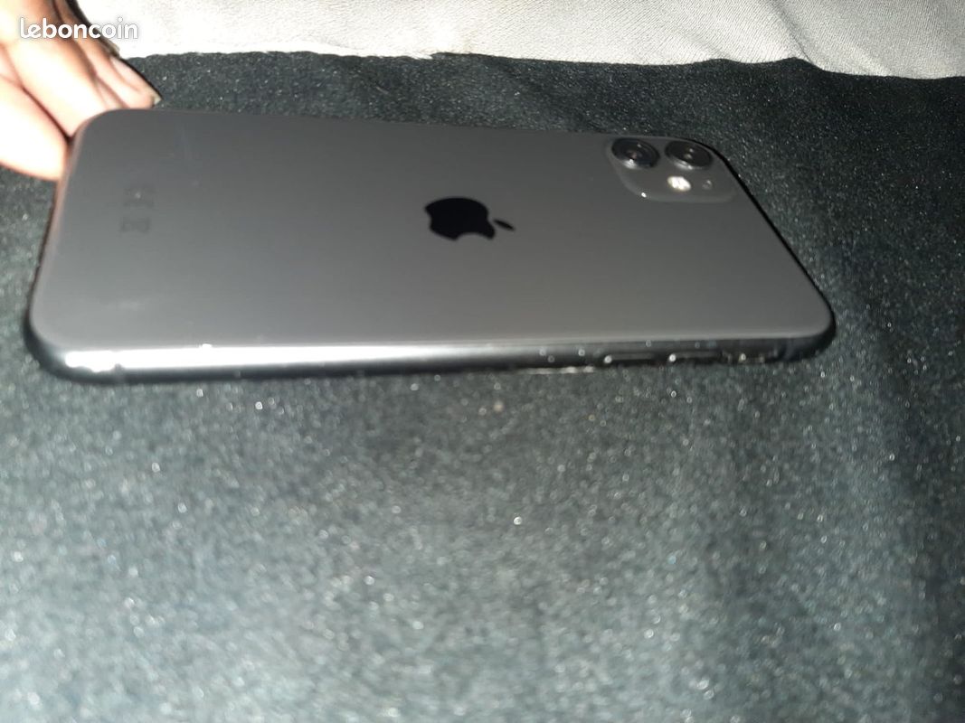 IPhone 11 128g (image 1)