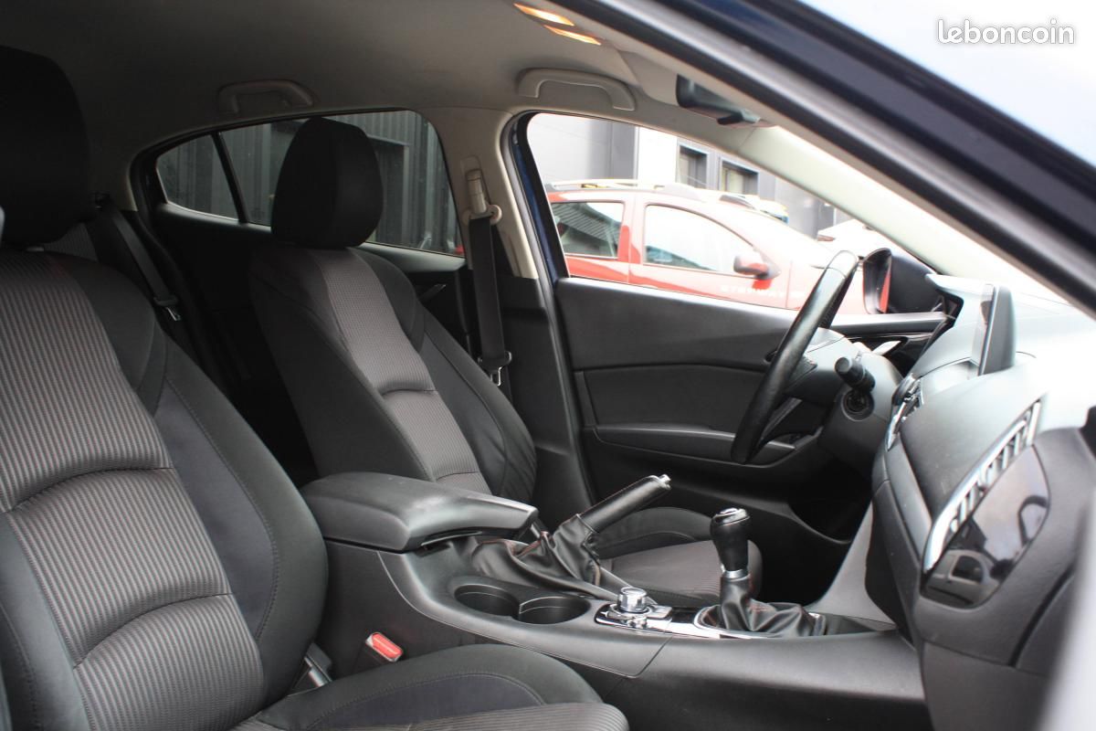 Mazda 3 III 2.2 150 Dynamique 5p (image 25)