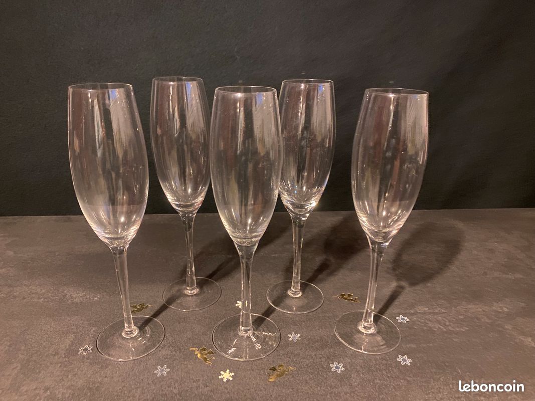 Flûtes à champagne TBE (image 1)