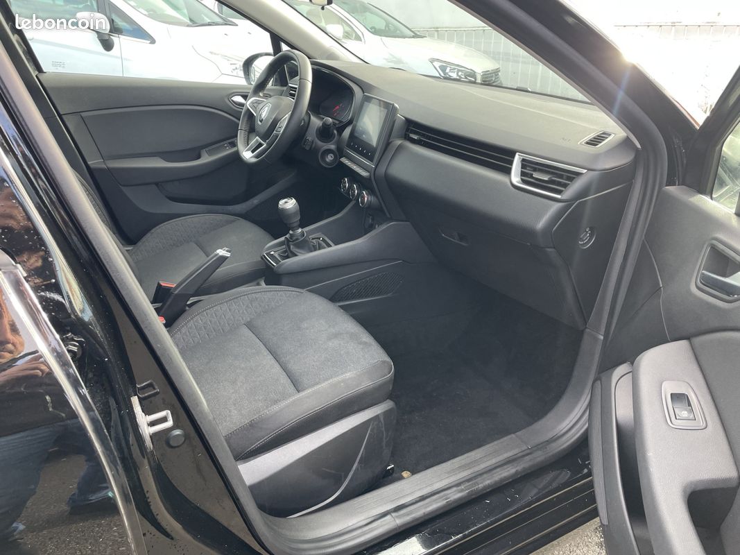 Renault clio v 1.0 tce 90 equilibre 32806km (image 4)