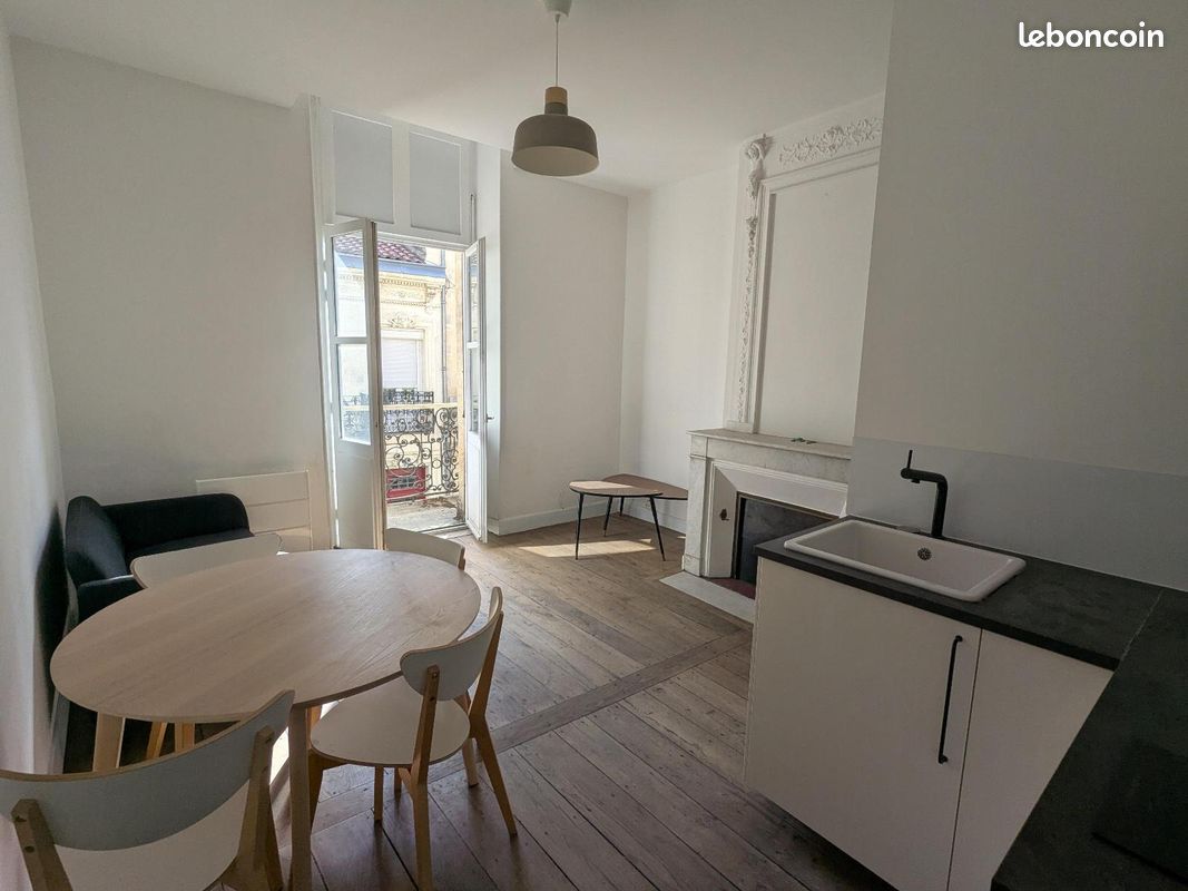 Appartement 2 pièces 30 m² · à Bordeaux · 30 m² · 820 €/mois