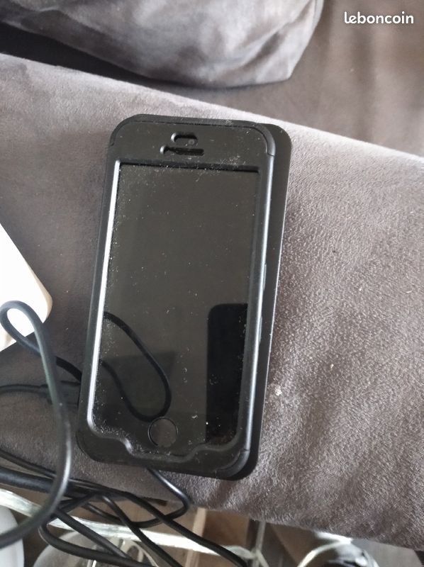 IPhone 5s coque bumper (image 1)