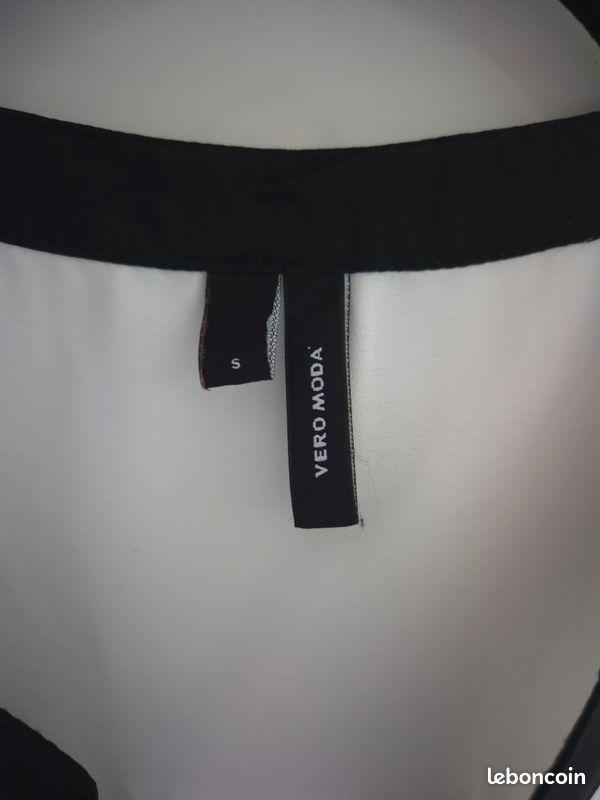 Top Vero Moda blanc/crème – Liseré noir – Taille S (image 3)