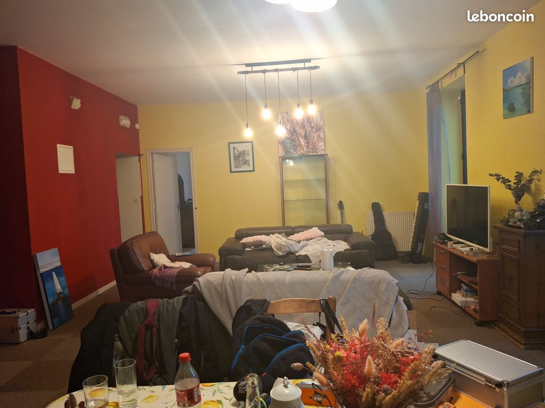 Appartement 3 pièces 100 m² · à Sainte-Foy-la-Grande · 100 m² · 605 €/mois