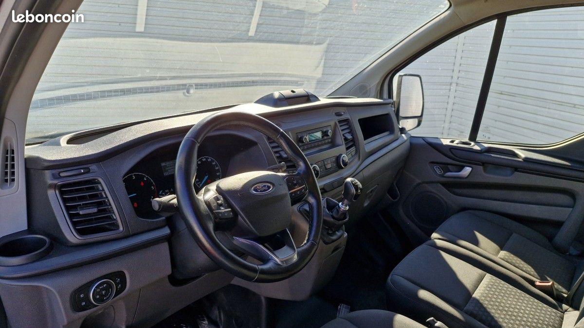 Ford Transit Custom CABINE APPROFONDIE L2H1 2.0 Ecoblue 130 Trend Business (image 15)