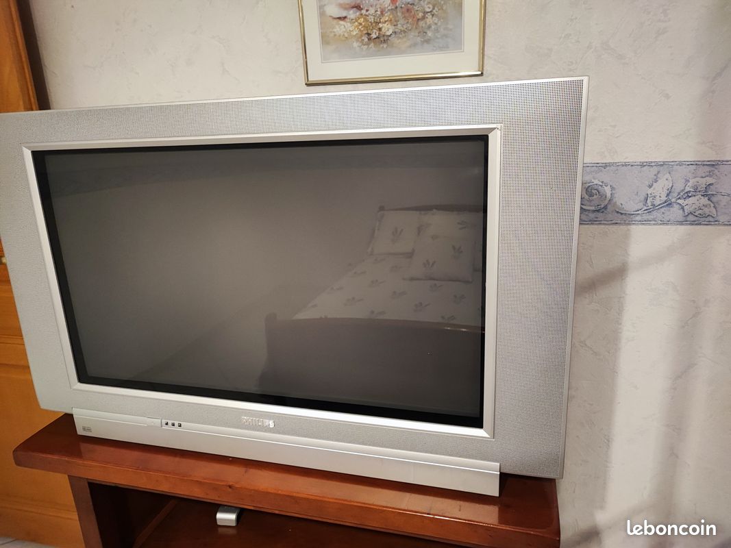 TV CRT 32 Philips 32PW8719- Idéale rétro-gaming+télécommande - Photo, audio & vidéo