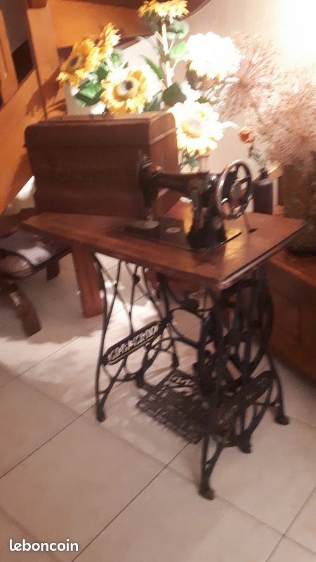 A vendre Ancienne Machine à coudre (image 2)
