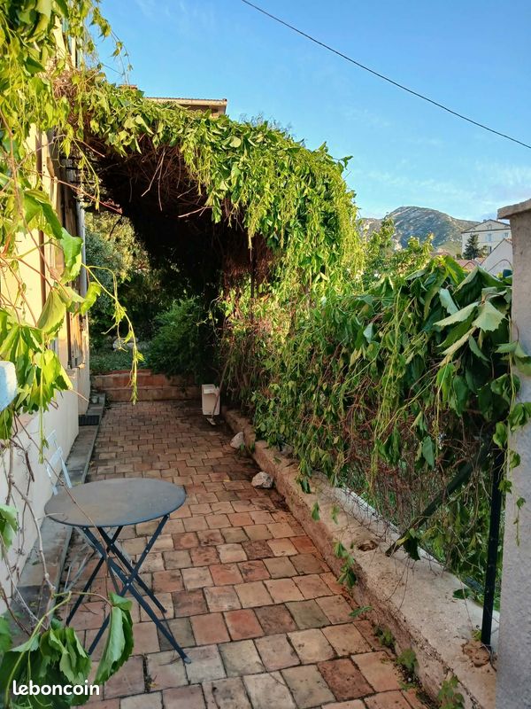 Maison 6 pièces 135 m² · à Marseille · 135 m² · 400 000 €