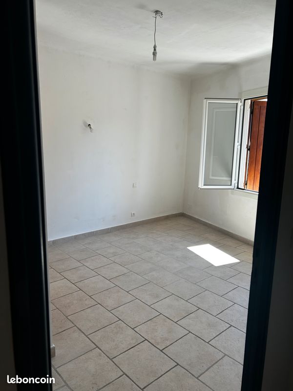 Maison 3 pièces 80 m² · à Noves · 80 m² · 800 €/mois