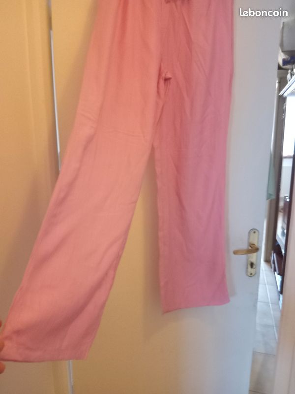 Pantalon large rose tendance taille M de Jennifer (image 2)