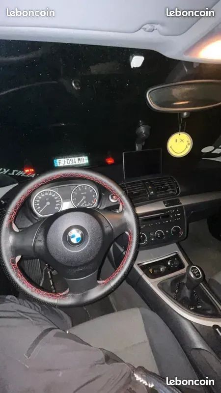 Bmw 116 Î CT OK CARTES GRIS OK 0 DÉFAUT VITRE FUMÉ 5 PORTES TBE (image 3)