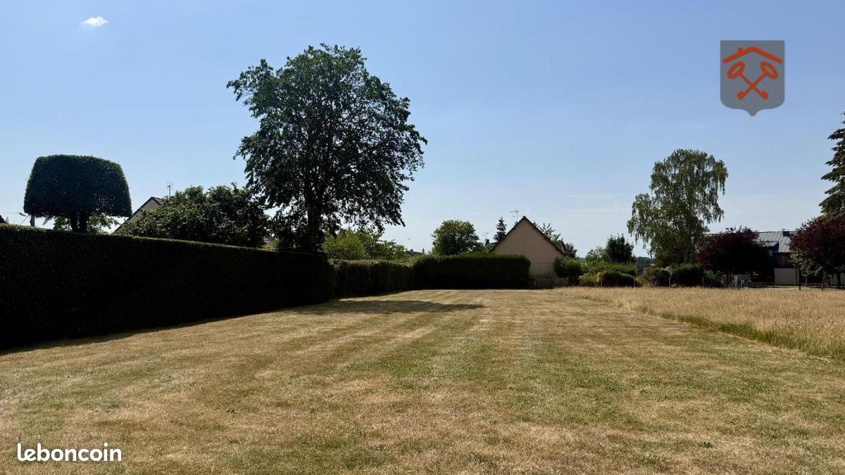 Terrain 671 m² Rugles · 25 000 €