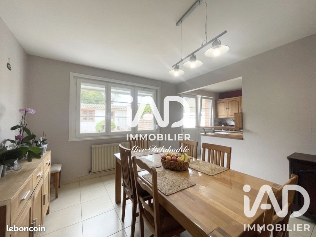 Maison 5 pièces 81 m² · à Camiers · 81 m² · 220 000 €