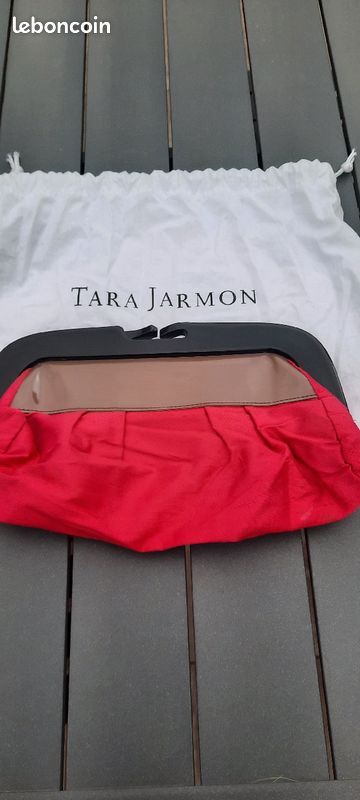 Pochette Tara jarmon (image 1)