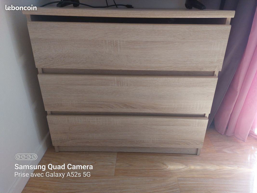 Commode (image 1)