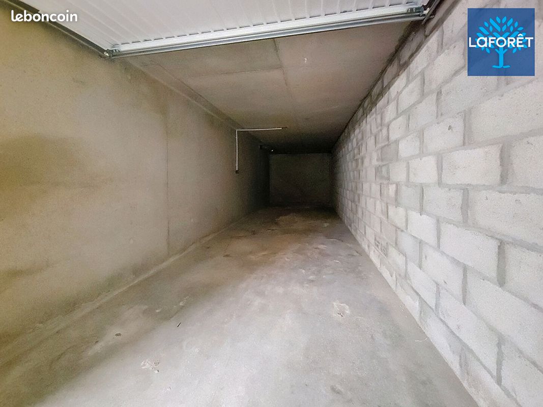 Parking 1 pièce 24 m² · à Brignais · 24 m² · 26 000 €