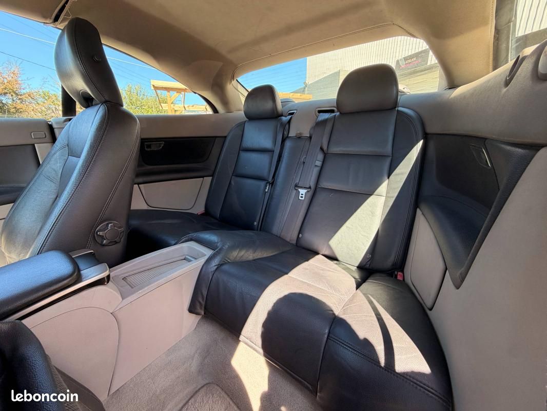 Volvo C70 D5 180ch Momentum (image 13)