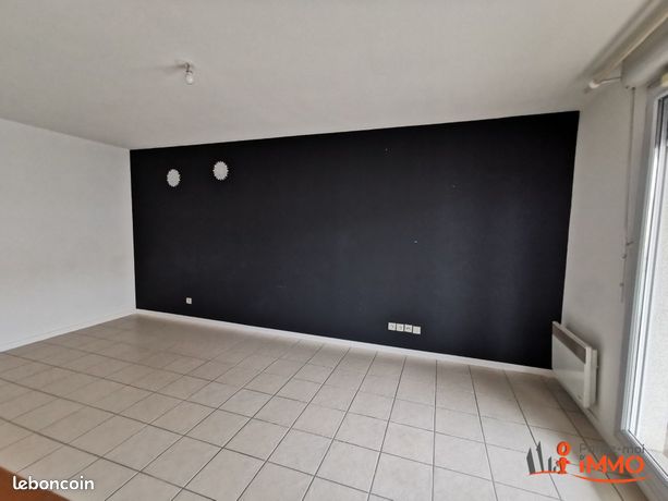 https://img.leboncoin.fr/api/v1/lbcpb1/images/dd/65/de/dd65de3628b34003e8b241f24ca357aedb92a209.jpg?rule=ad-image