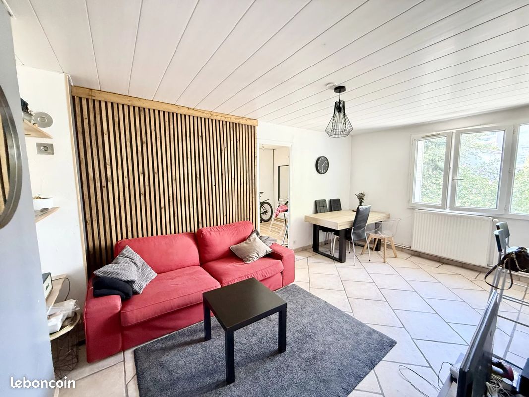 Appartement 2 pièces 47 m² · à Grenoble · 47 m² · 650 €/mois