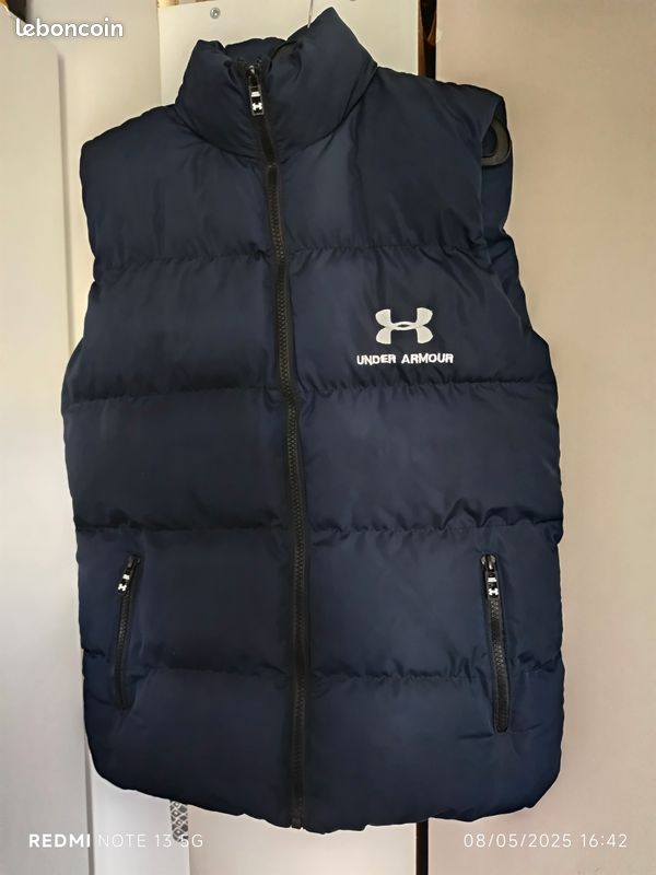 Doudoune sans manches Under Armor 10 ans neuve Vêtements
