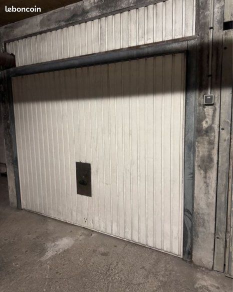 Parking 18 m² · à Marseille · 18 m² · 110 €/mois