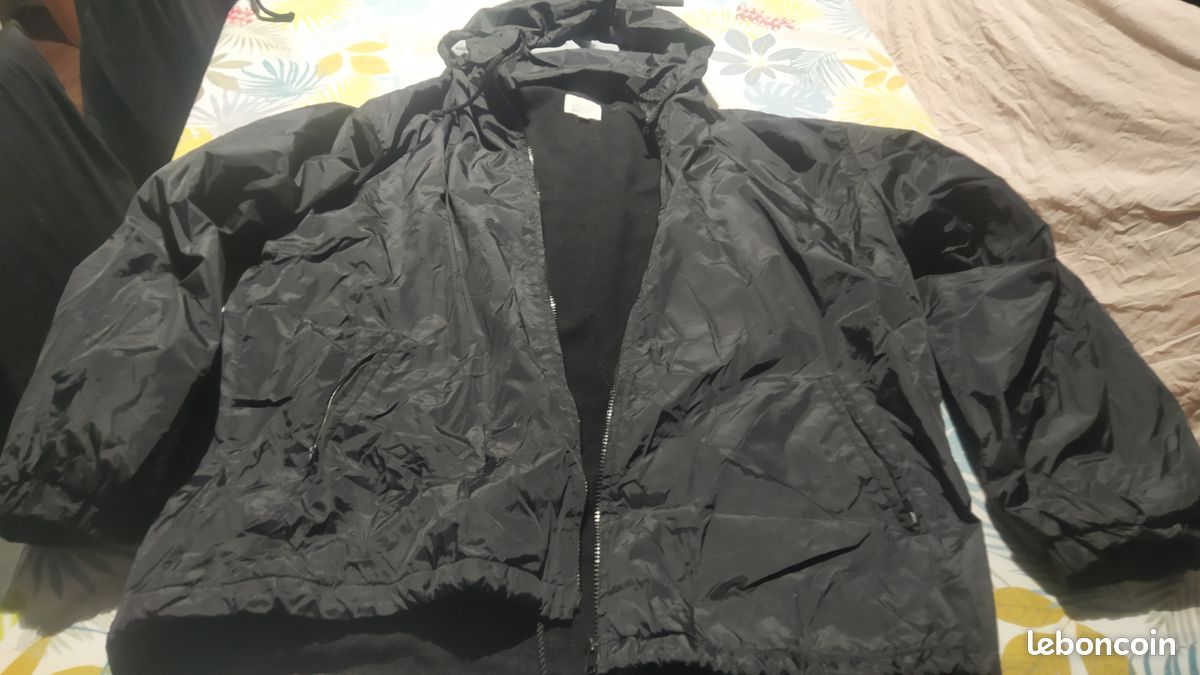 Vend coupe vent chaud avec capuche taille m marque etirel (image 2)