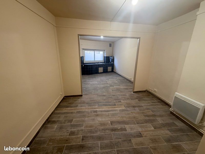 Appartement 1 pièce 30 m² · à Brignoles · 30 m² · 550 €/mois