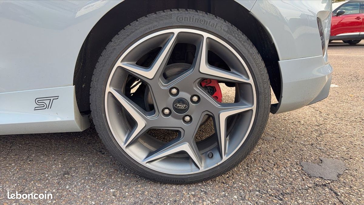 Ford Fiesta 1.5 Ecoboost 200 ST (image 19)