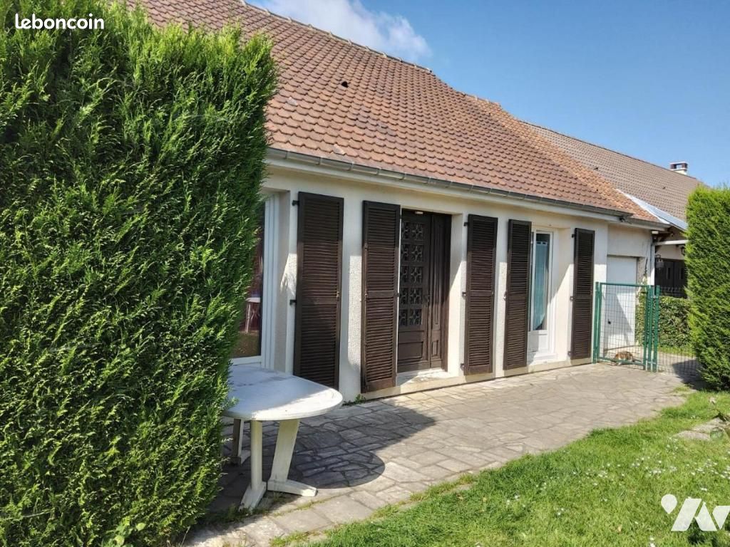Maison 6 pièces 111 m² · à Saint-Pierre-des-Fleurs · 111 m² · 903 €/mois