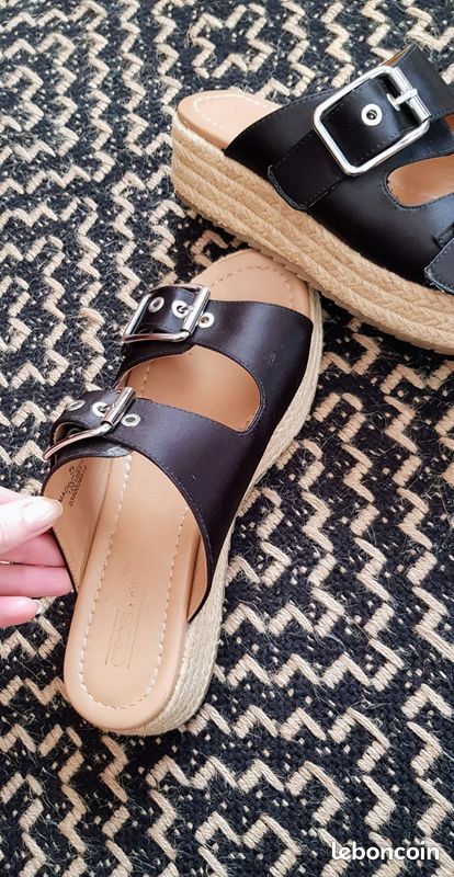 Mules compensées en satin noir avec semelles en corde façon espadrilles (image 8)