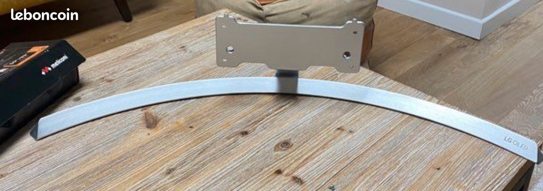 Pied TV LG OLED 55 (image 1)