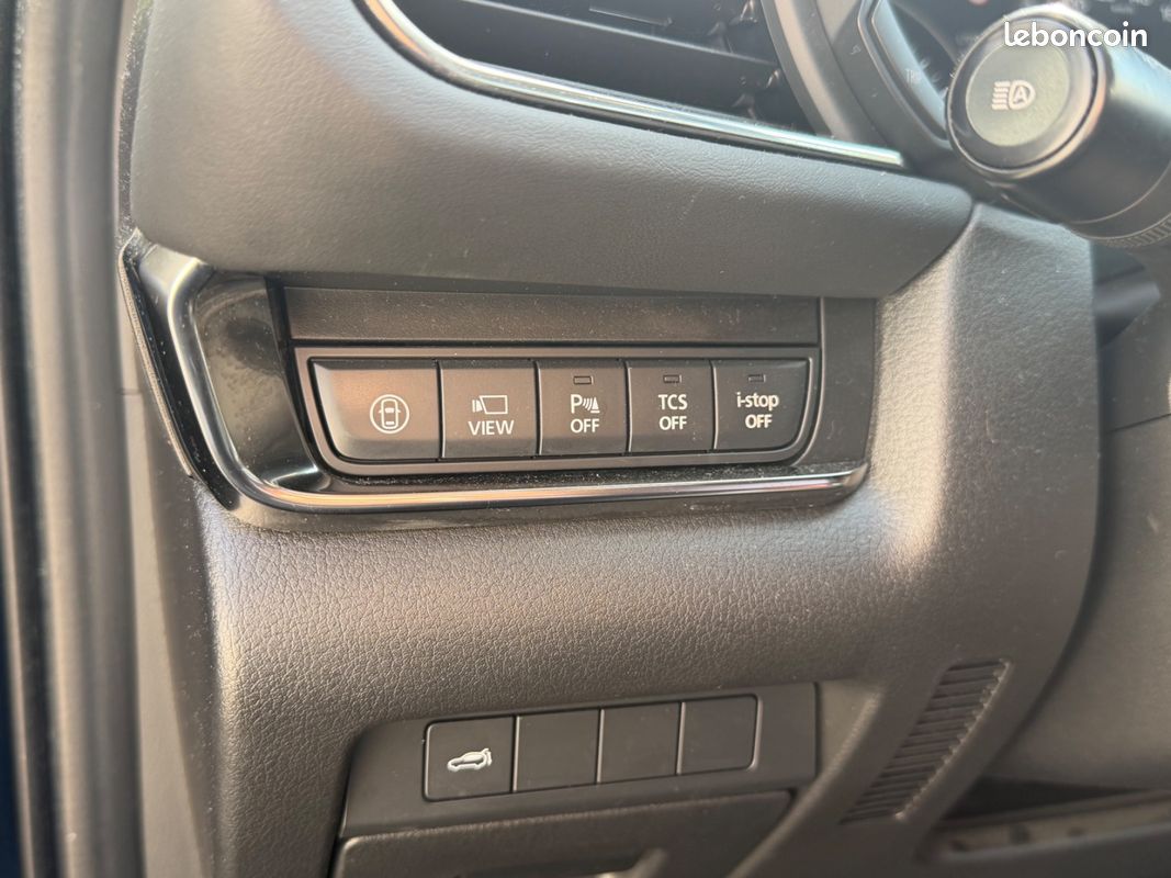 MAZDA CX-30 2.0L SKYACTIV-X M Hybrid 180 ch 4x2 BVA6 Exclusive / Camèra 360 / Toit ouvrant / Bose (image 27)