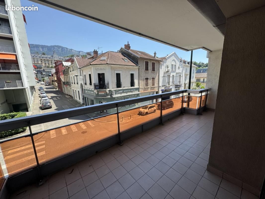 Appartement 1 pièce 34 m² (image 1)