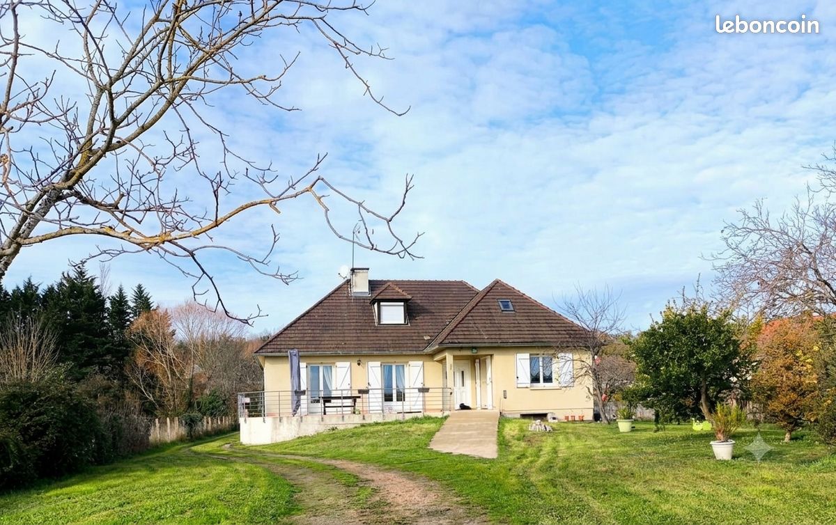 Maison 6 pièces 168 m² · à Creuzier-le-Vieux · 168 m² · 215 000 €