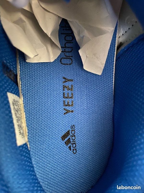 Yeezy wave runner (image 9)