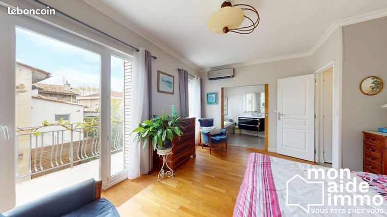 Maison de ville 7 pièces 180 m² — 12