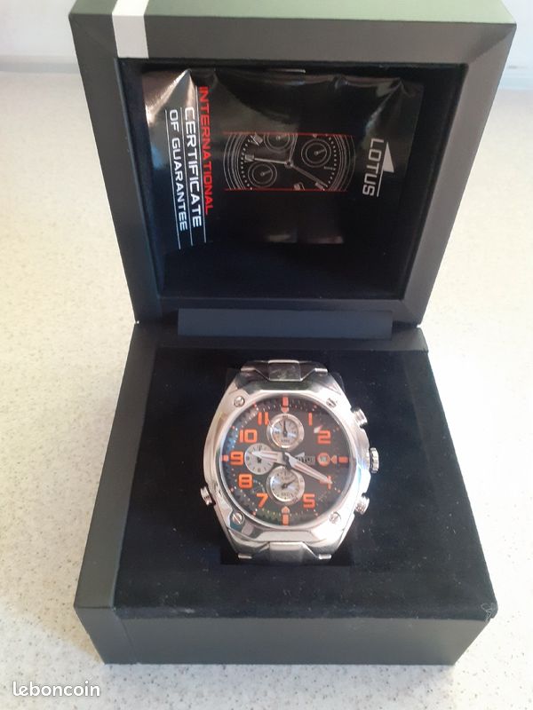 Montre Lotus (image 1)