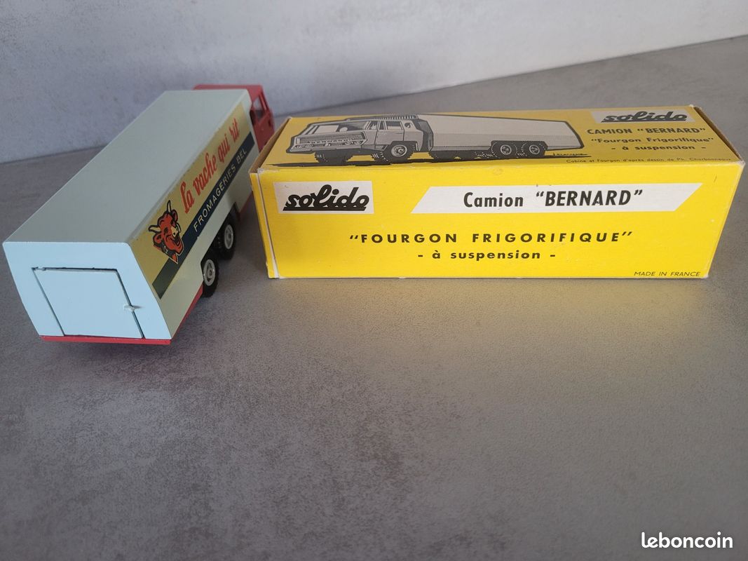 Auctions | Solido No.304 Bernard Truck 'La Vache Qui Vit