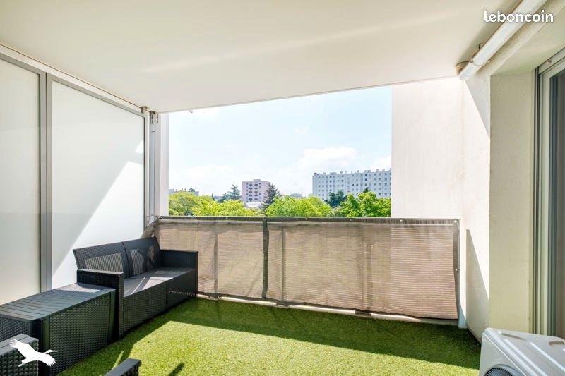 Appartement 3 pièces 70 m² · à Saint-Priest · 70 m² · 250 376 €