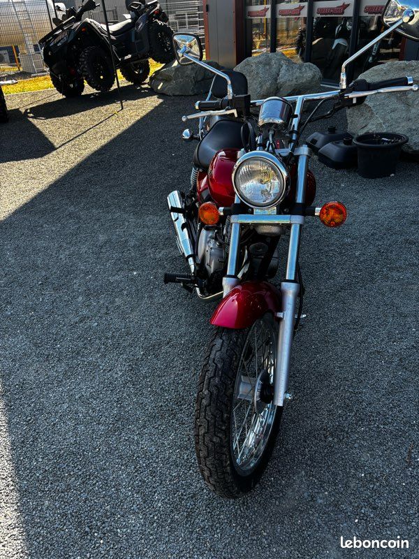 Moto 125 cm3 kawasaki 125 eliminator état proche du neuf (image 2)