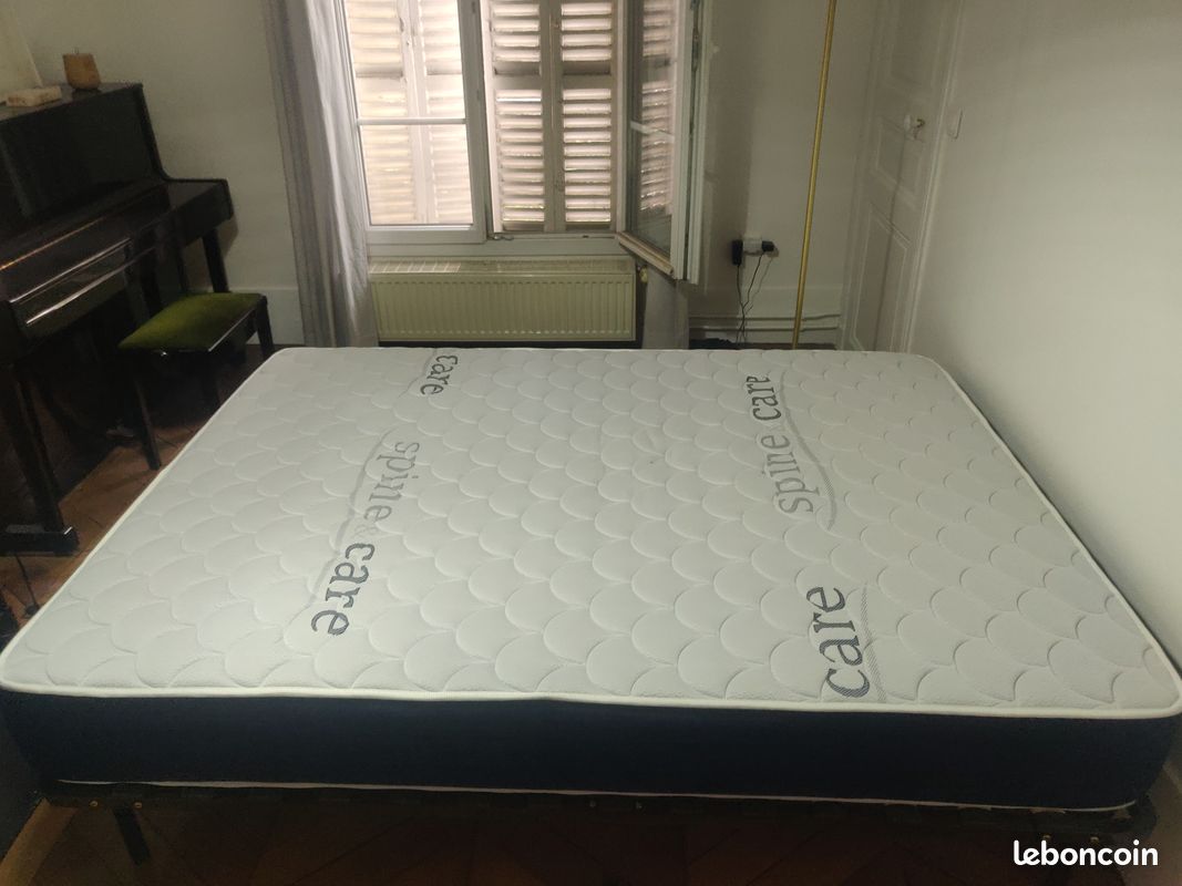 Sommier + matelas (140x190cm) (image 1)