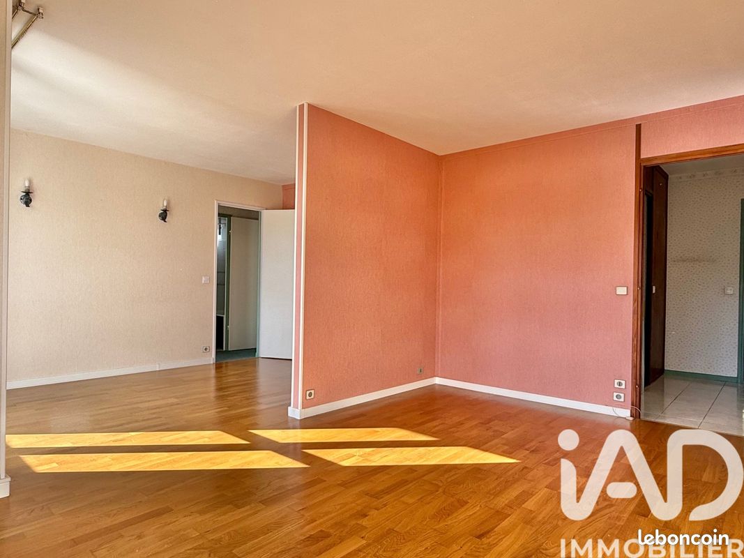 Appartement 5 pièces 87 m² · à Chilly-Mazarin · 87 m² · 176 000 €