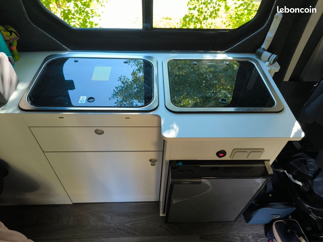 Van toit relevable (image 3)
