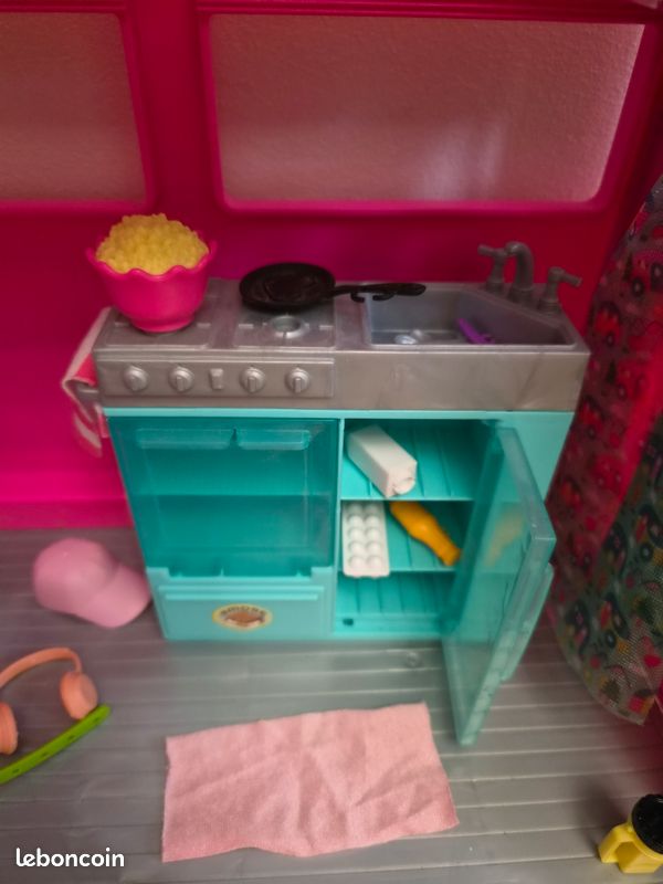 Camping Car Barbie Dream Camper (image 6)