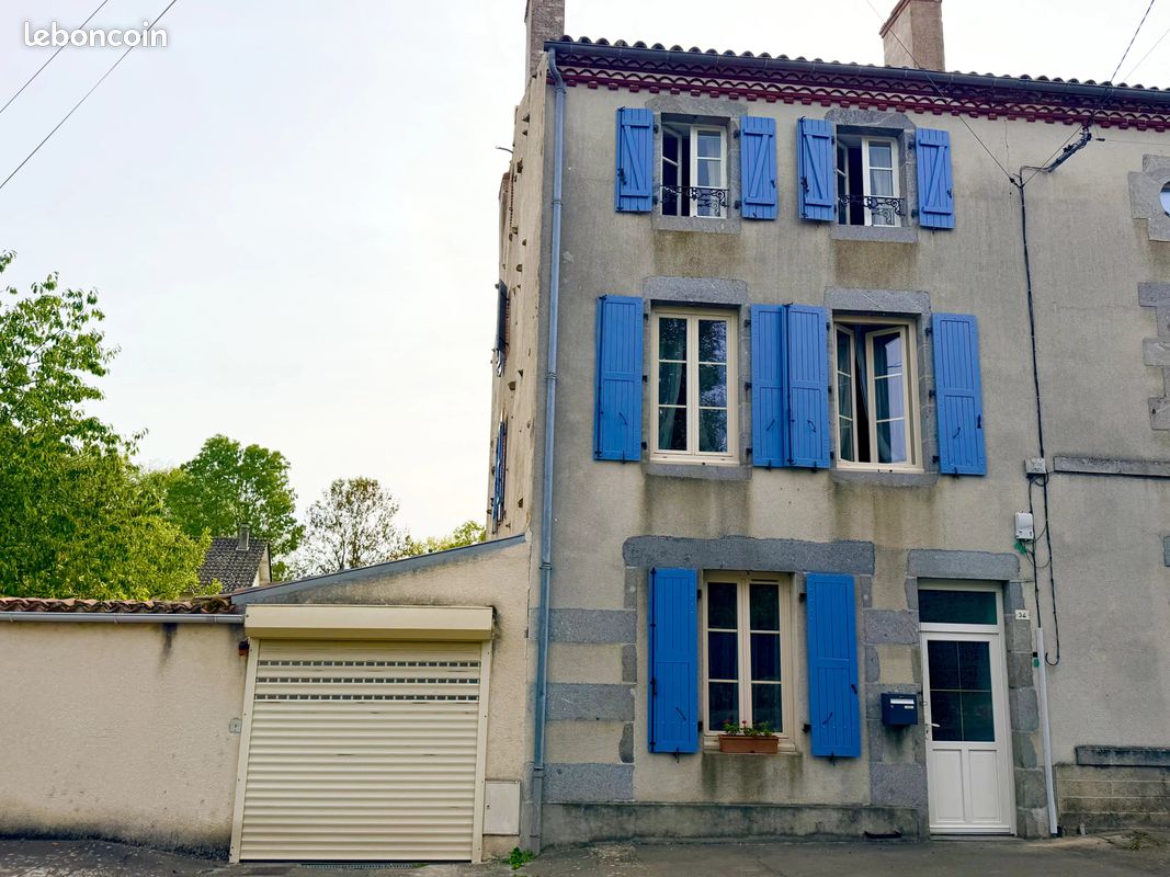Maison 8 pièces 142 m² · à Le Dorat · 142 m² · 119 000 €