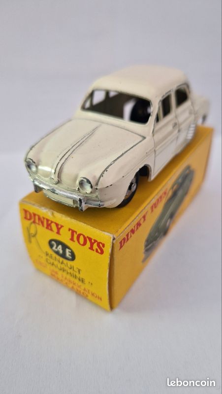 Dinky Toys Renault Dauphine 24E - Miniature De Collection En Boîte